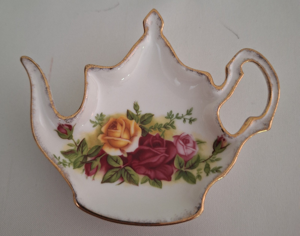 Royal Albert Old Country Roses Teapot Shaped Tea Bag Holder